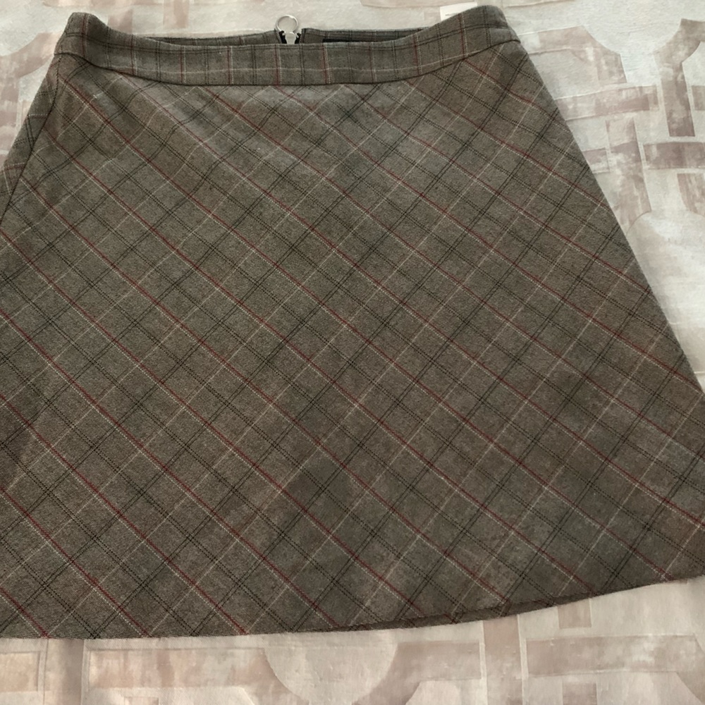 Skirt size 6